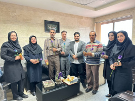 تجلیل از کارکنان مدیریت توسعه سازمان و تحول اداری به مناسبت روز کارمند